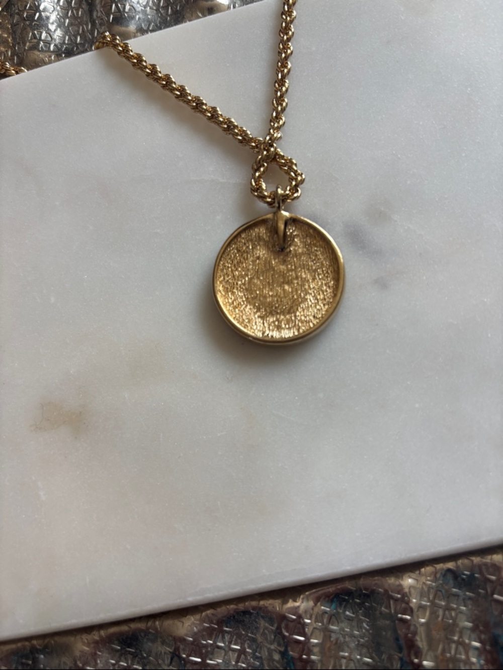 Gold-Tone Christian Dior CD Logo Medallion Necklace - vintage - Picture 3 of 9